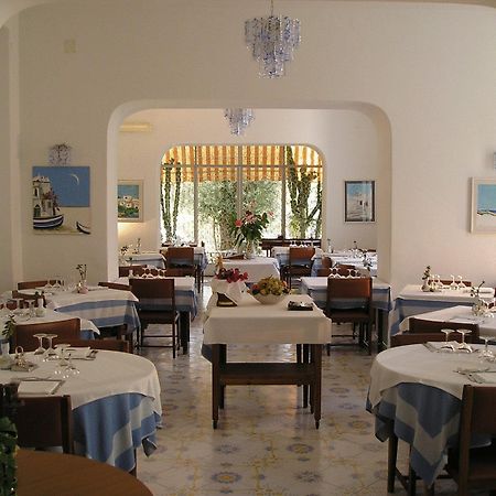 Hotel Candia 카사밋쵸라테르메 외부 사진