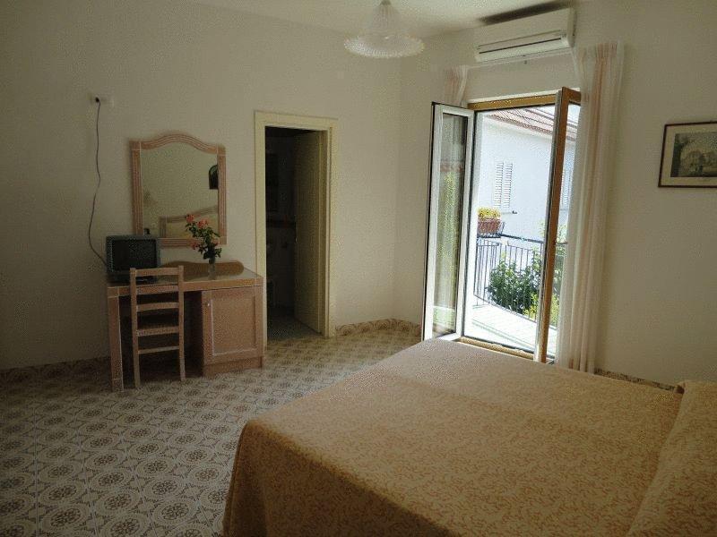 Hotel Candia 카사밋쵸라테르메 외부 사진