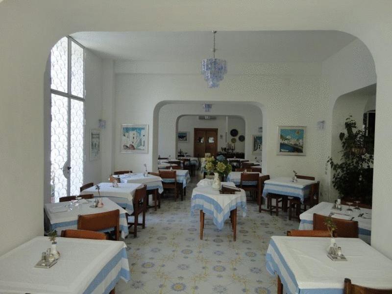 Hotel Candia 카사밋쵸라테르메 외부 사진